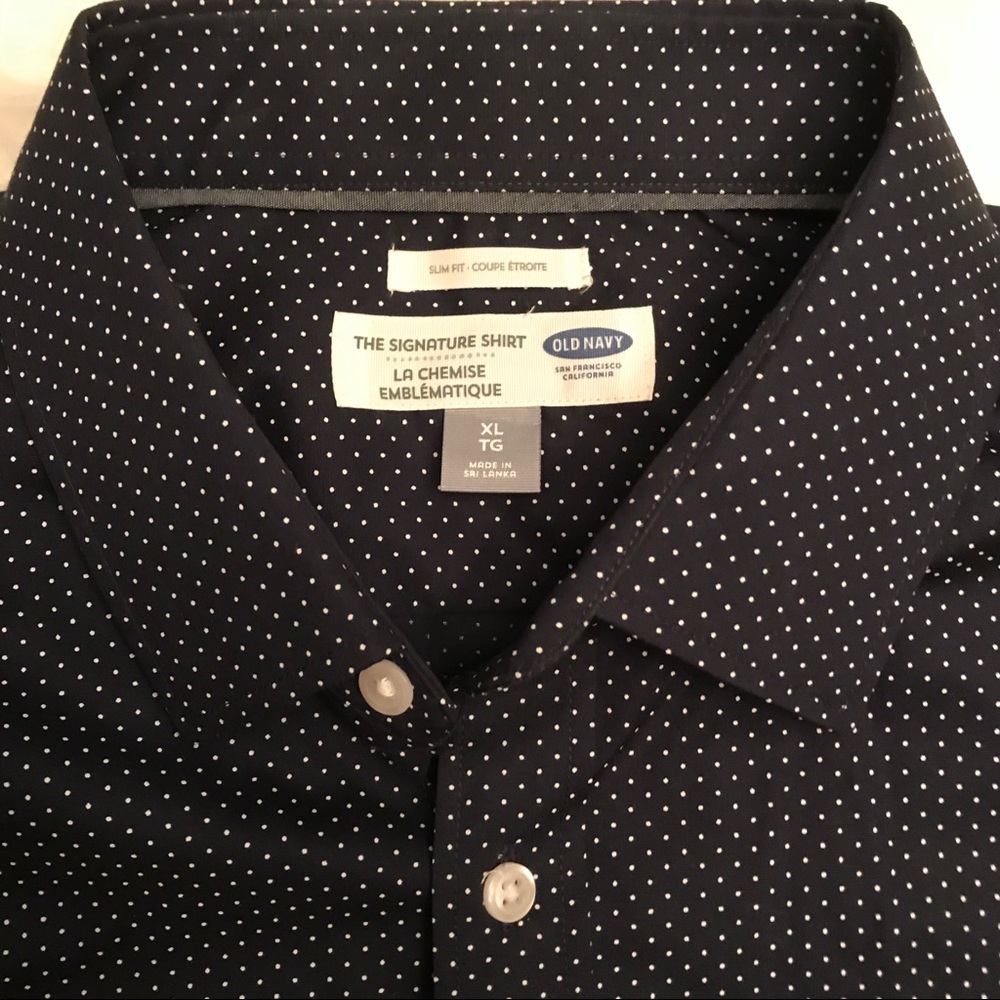 ✨EUC✨ Old Navy The Signature button up shirt